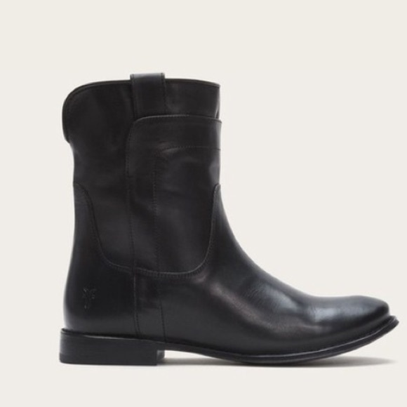 Frye Shoes - FRYE Paige Short Riding Boot